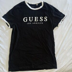 Guess T-shirt